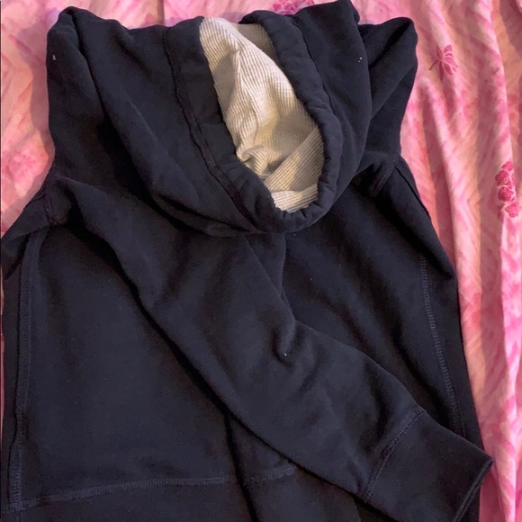 Abercrombie & Fitch Sweatshirt - Picture 3 of 3